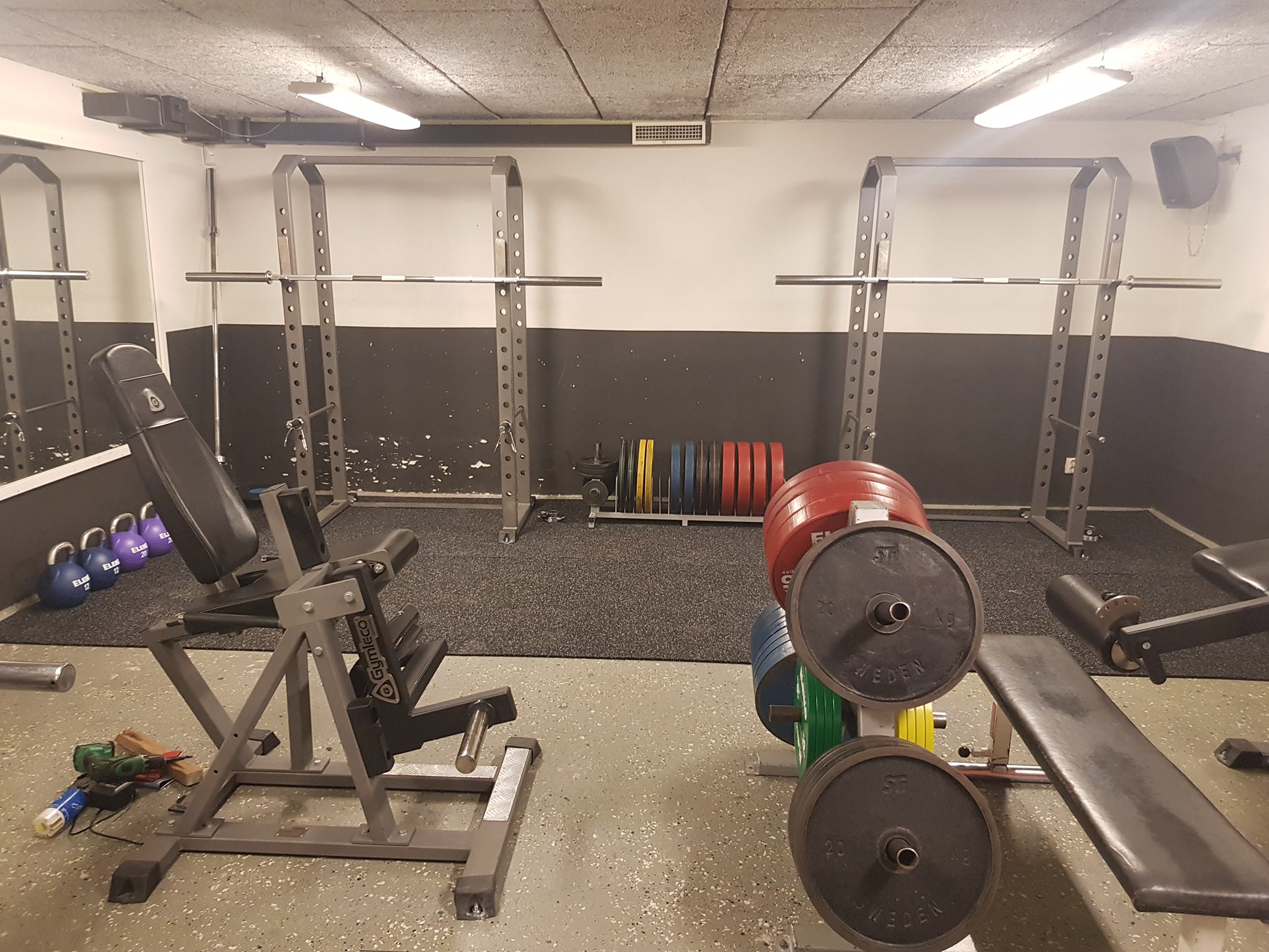 Ny matta i benrummet hos Älvdalens Atletklubb